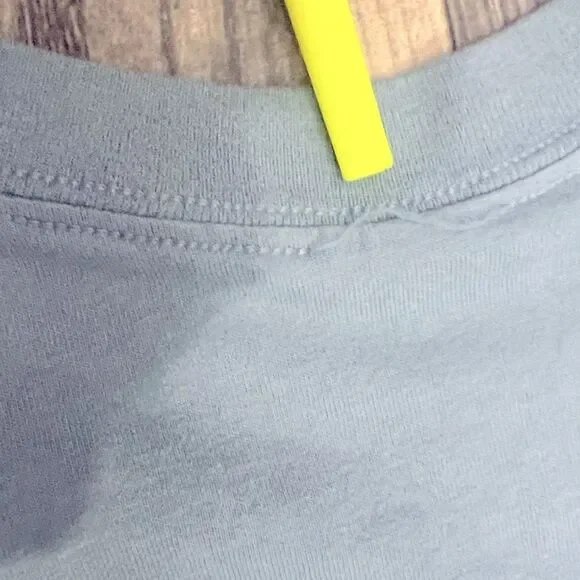 🌊🏄♂️ Vintage SPONGEBOB SquarePants Surf King Bikini Bottom Surfboard T-shirt - Picture 7 of 7